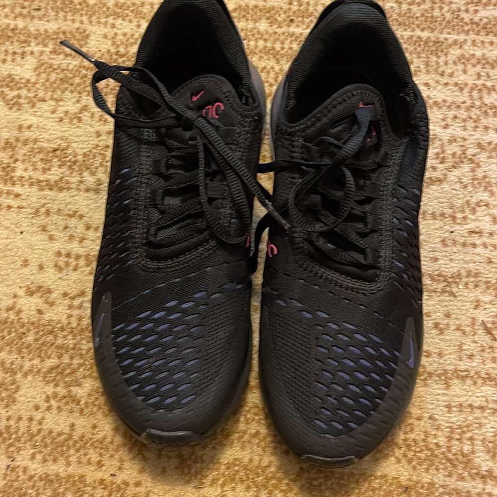 Nike Black and Pink Women's Shoes